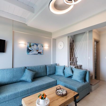 Bianco Stylish Maisonette Nikiana Esterno foto